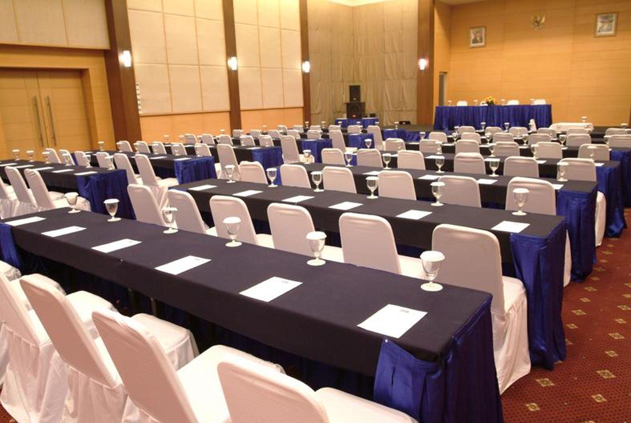 Serela Riau By Kagum Hotels Bandung Zewnętrze zdjęcie